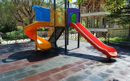 Odunpazarı Belediyesi çocuk oyun parkına dökülen yanık yağı saatler içinde temizleyerek parkı yeniden kullanıma açtı