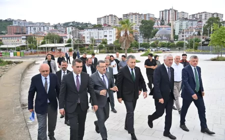 Trabzon Büyükşehir Belediye Başkanı Ahmet Metin Genç: “Of Sahil Parkı'nı yaklaşık 50 milyon liralık yatırımla modern ve yaşayan bir sosyal alana dönüştürüyoruz”