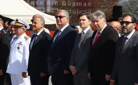 Yalova Belediye Başkanı Mehmet Gürel: “105 yıl önce yakılan bağımsızlık meşalesi bugün de yolumuzu aydınlatıyor”