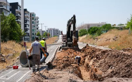 Diyarbakır Büyükşehir Belediyesi DİSKİ, Dönümlü Mahallesi'nin yeni yerleşim alanlarında kanalizasyon altyapısını güçlendiriyor