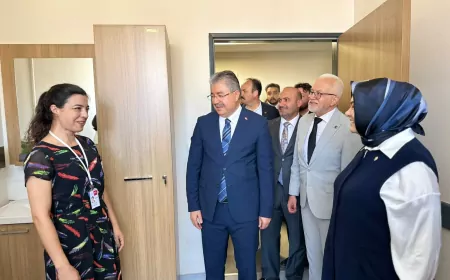 Eskişehir’de Deliklitaş Sağlıklı Hayat Merkezi ve 7 Birimli Aile Sağlığı Merkezi resmen hizmete açıldı