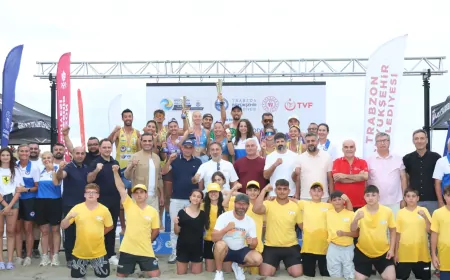 Trabzon Yalıncak Plajı'nda düzenlenen uluslararası Pro Beach etabı nefes kesen finallerle tamamlandı