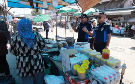 Hatay Büyükşehir Belediyesi Meydan Mahallesi'ndeki Yol Çalışmaları Kapsamında Esnafı Geçici Alana Taşıdı