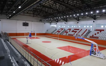 Hatay Büyükşehir Belediyesi ile Gençlik ve Spor Bakanlığı iş birliğiyle Arsuz'a 1000 kişilik modern spor salonu kazandırıldı