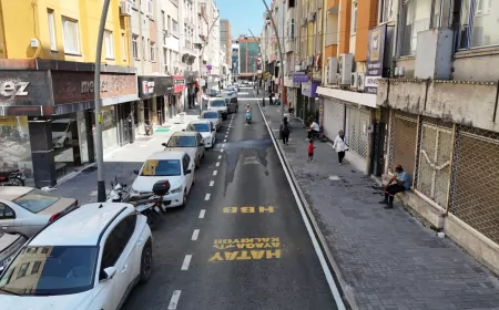 Hatay Büyükşehir Belediyesi Dörtyol'da Mehmet Ocak Prestij Caddesi Projesini Tamamlayarak Vatandaşların Hizmetine Sundu