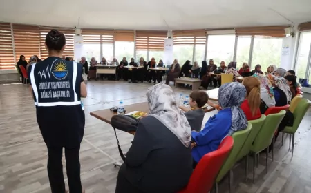 Van Büyükşehir Belediyesinin "Tecrübe-i Hayat" Projesiyle Yaşam Tecrübeleri Gelecek Nesillere Aktarılıyor