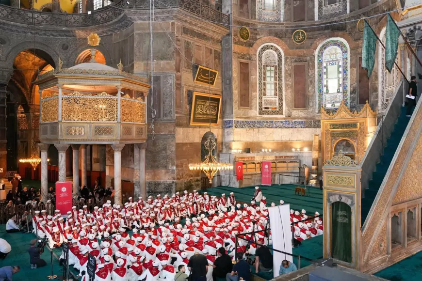Diyanet İşleri Başkanlığı İstanbul İl Müftülüğü Ayasofya’da 15 Temmuz’un 253 Şehidi İçin 253 Hatim Duası Gerçekleştirdi