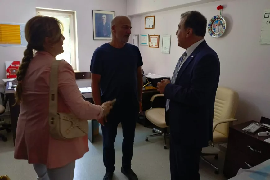 Milliyetçi Hareket Partisi Eskişehir İl Başkanı Ayhan Sezer Ertuğrulgazi Aile Sağlığı Merkezi'ni Ziyaret Etti