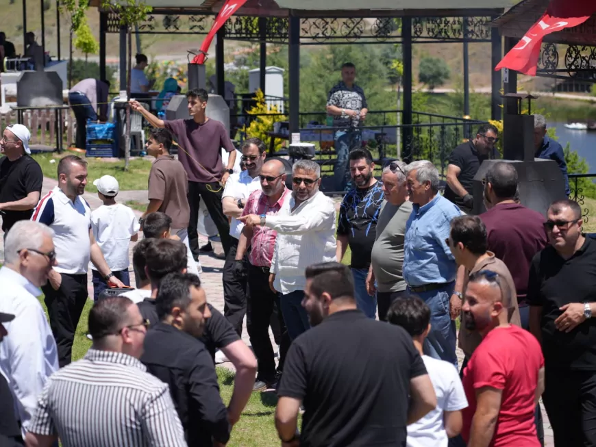 MHP Keçiören İlçe Başkanı Kenan Yağmur: “Kapımız da gönlümüz de her zaman vatandaşımıza açıktır”