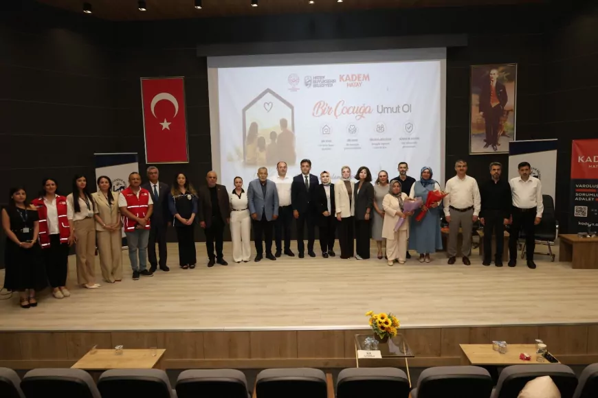 Hatay Büyükşehir Belediyesi Koruyucu Aile Farkındalık Paneli'nde Çocukların Aile Ortamında Büyümesinin Önemi Vurgulandı
