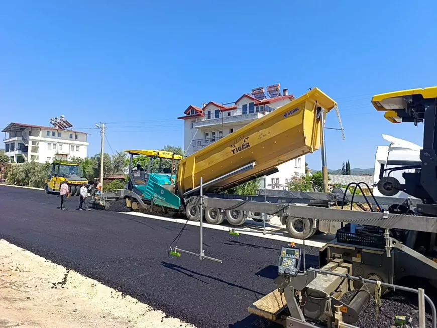 Muğla Büyükşehir Belediyesi Fethiye Toptancı Hal Bölgesi’nde 39,5 Milyon TL’lik Yol ve Üstyapı Çalışmalarını Sürdürüyor