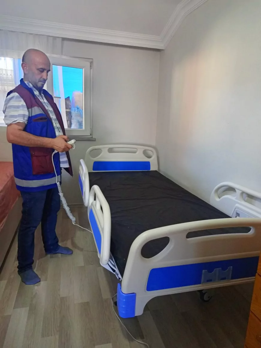 Trabzon Büyükşehir Belediyesi İhtiyaç Sahibi Yatağa Bağımlı Vatandaşlara 2026'nın İlk Altı Ayında 43 Hasta Yatağı Desteği Sağladı
