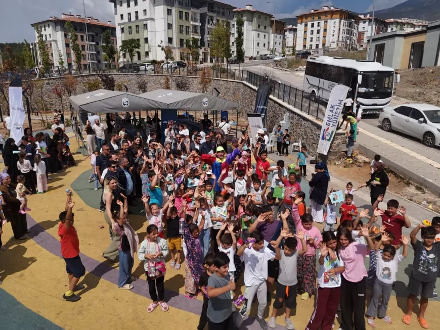 Hatay Büyükşehir Belediyesi Yaz Seninle Güzel Etkinlikleriyle Çocukları Bilim, Teknoloji ve Sanatla Buluşturuyor