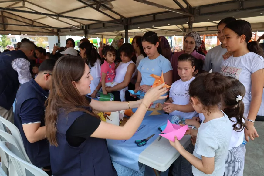 Hatay Büyükşehir Belediyesi "Yaz Seninle Güzel" Etkinlikleriyle Binlerce Çocuğu Bilim ve Sanatla Buluşturuyor