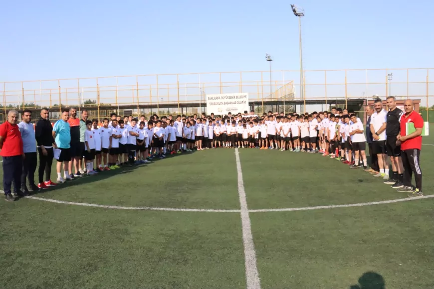 Şanlıurfa Büyükşehir Belediyesi 2026 Yaz Kurslarında Binlerce Çocuk Futbol Eğitimiyle Sahaya Çıktı