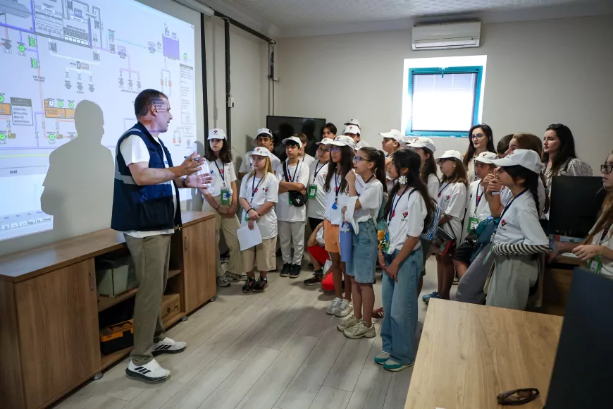 Sakarya Büyükşehir Belediyesi SASKİ, TÜBİTAK 4004 projesi kapsamında özel yetenekli öğrencileri arıtma tesislerinde ağırladı