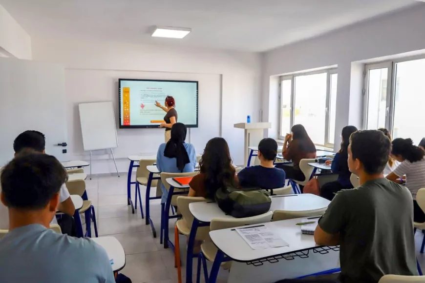 Diyarbakır Büyükşehir Belediyesi YKS ve LGS adaylarına yönelik ücretsiz yaz kurslarıyla sınav hazırlık sürecine destek sağlıyor