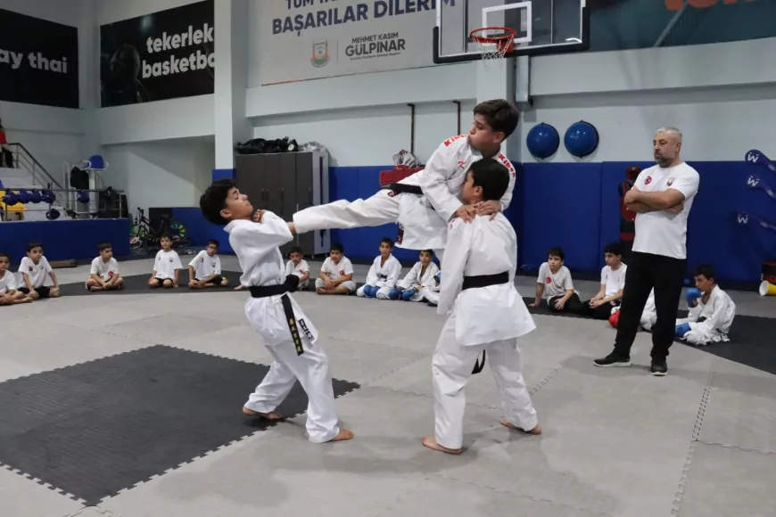 Şanlıurfa Büyükşehir Belediyesi Yaz Spor Kurslarında Karate Eğitimine Çocuklardan Yoğun İlgi