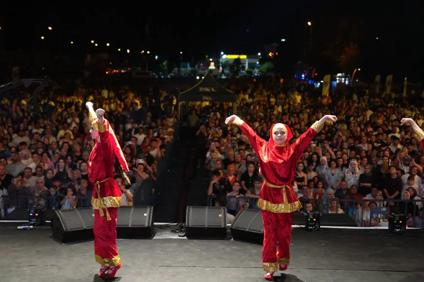 Trabzon Uluslararası Horon ve Müzik Festivali final programıyla kültür ve sanat şölenini tamamlıyor
