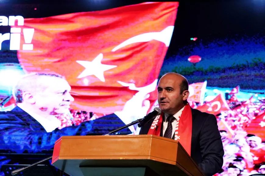 AK Parti Eskişehir İl Başkanı Gürhan Albayrak: “15 Temmuz ruhunu Vilayet Meydanı’nda hep birlikte yaşatalım”