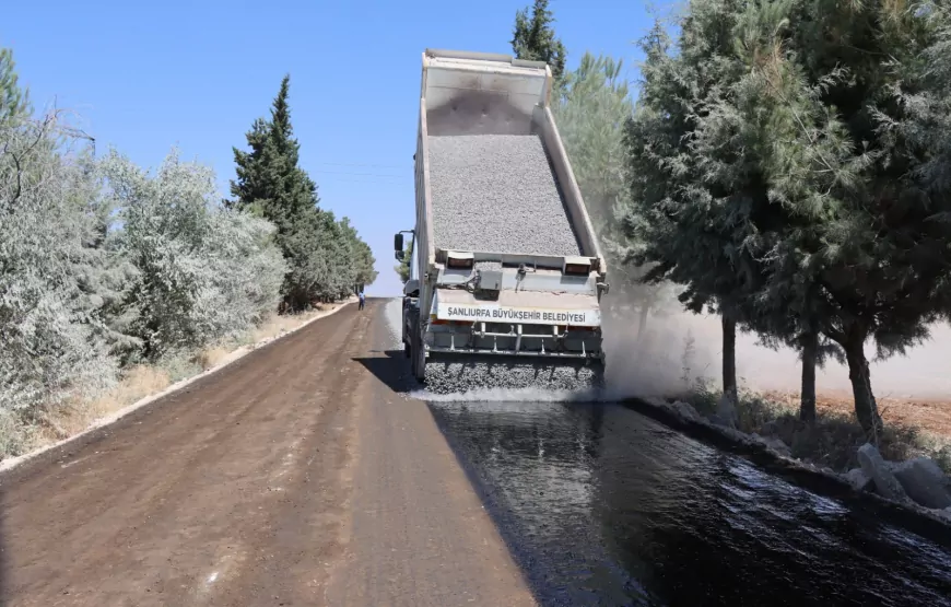 Şanlıurfa Büyükşehir Belediyesi Viranşehir'de 9 Kilometrelik Grup Yolunu Yenileyerek Ulaşıma Açtı