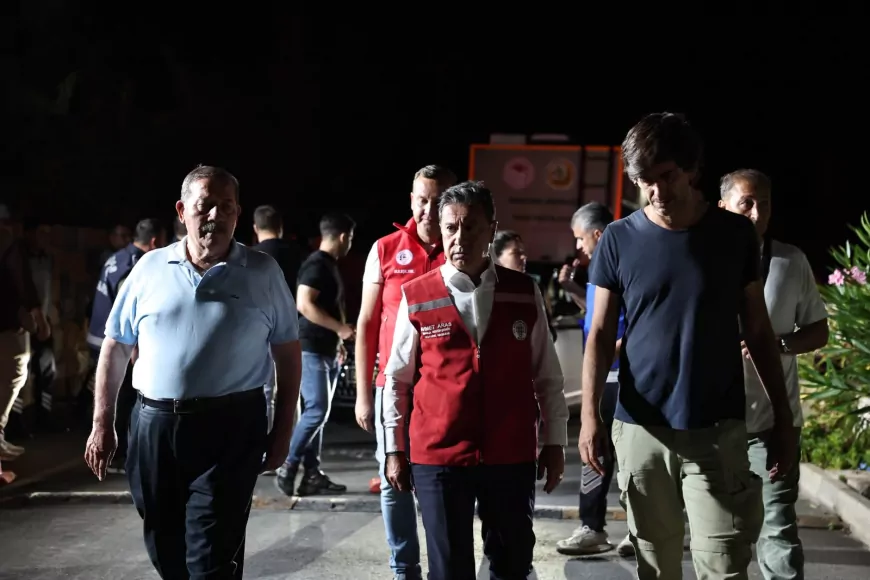 Muğla Büyükşehir Belediye Başkanı Ahmet Aras: “Yangının en kısa sürede kontrol altına alınması için tüm imkânlarımızı seferber etmiş durumdayız”