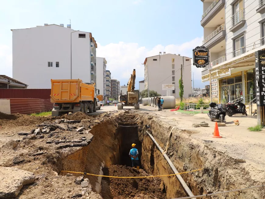 Hatay Büyükşehir Belediyesi İskenderun ve Arsuz'da altyapı kapasitesini artıracak kanalizasyon projesini sürdürüyor