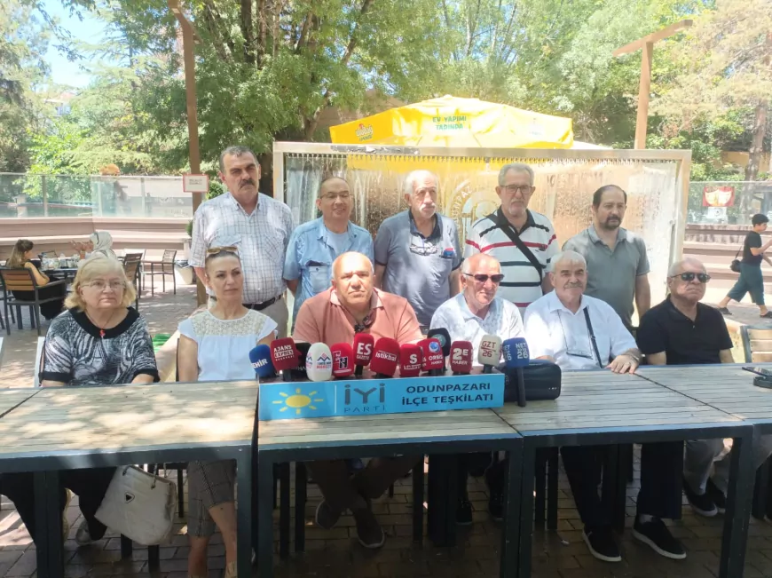 İYİ Parti Odunpazarı İlçe Başkanı Gürol Yer: “Üniversitelerde liyakat yerine referans ve akrabalık mı tercih ediliyor”