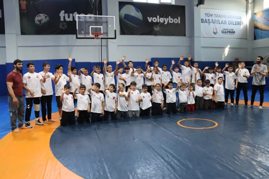 Şanlıurfa Büyükşehir Belediyesi Yaz Kursları kapsamında açılan güreş kursu çocuklardan yoğun ilgi görüyor