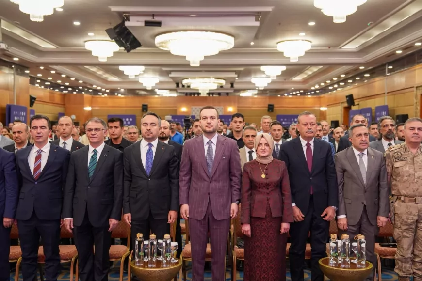 Çevre, Şehircilik ve İklim Değişikliği Bakan Yardımcısı Burak Demiralp: “Van Gölü Havzası’nın 2050 Vizyonu’nu Hep Beraber İnşa Etmeye Başlıyoruz”