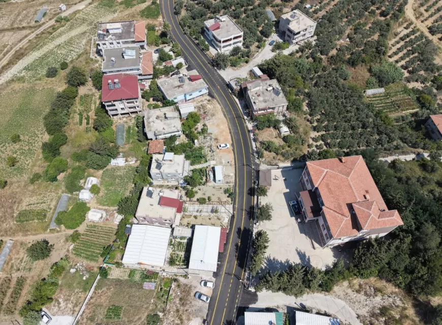 Hatay Büyükşehir Belediyesi Antakya Doğanköy’de 2 Bin 250 Metrelik Beton Yol Çalışmasını Tamamladı