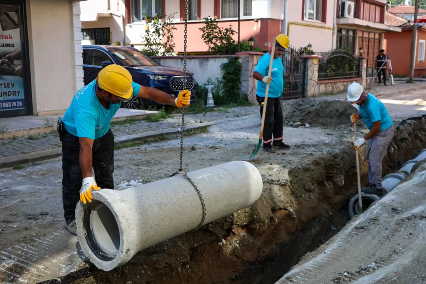 Adapazarı Şirinevler Mahallesi’nde 1.400 Metrelik Yeni Yağmur Suyu Hattıyla Altyapı Kapasitesi Güçlendiriliyor