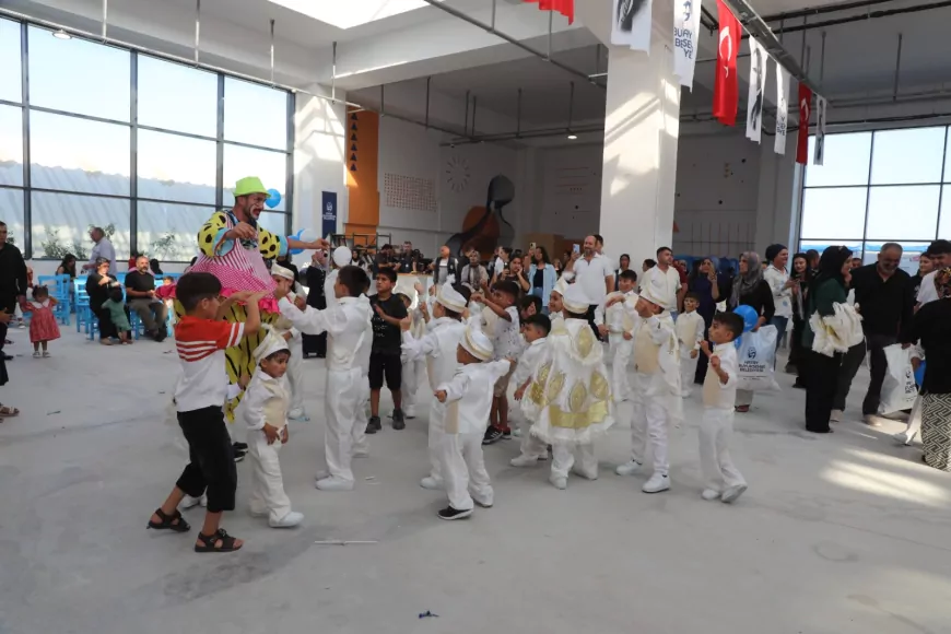 Hatay Büyükşehir Belediyesi Geleneksel Sünnet Şöleni'nde 176 çocuk unutulmaz bir gün yaşadı