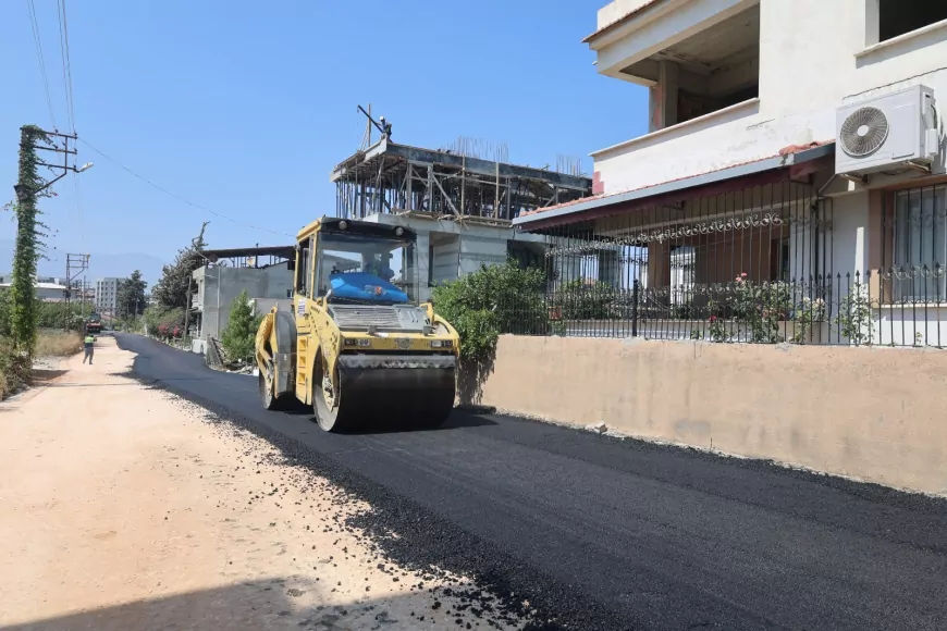 Hatay Büyükşehir Belediyesi Defne Turunçlu Mahallesi'nde Beton Asfalt Serimine Başladı
