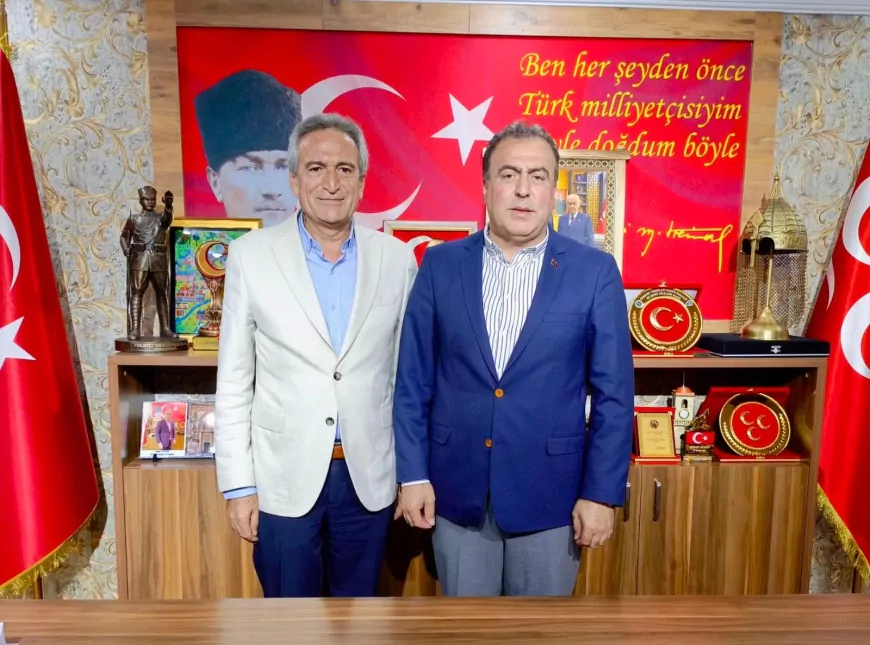 MHP Eskişehir İl Başkanı Ayhan Sezer, Av. Yusuf Yıldırım'ı makamında ağırladı