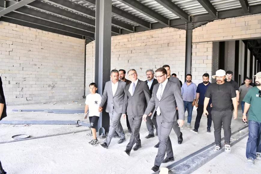 Van Valisi ve Büyükşehir Belediye Başkan Vekili Ozan Balcı: "Emekleriyle toprağı bereketlendiren tüm çiftçilerimize hayırlı ve bereketli hasatlar diliyorum"