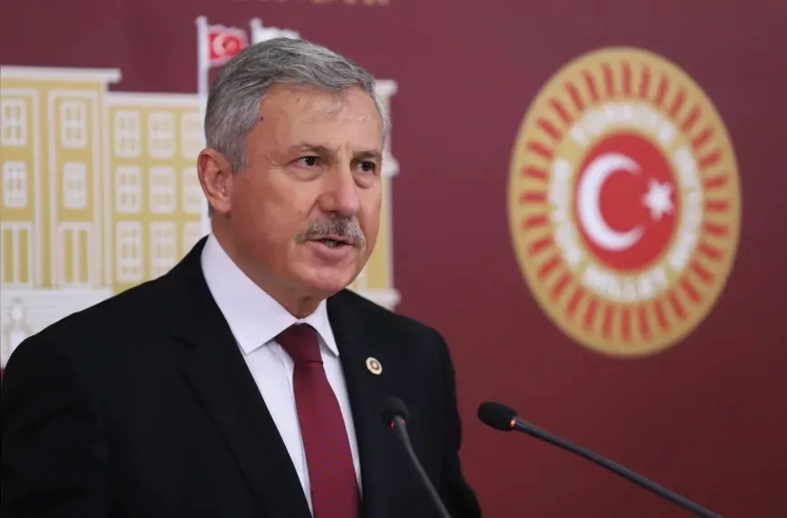YENİ YOL Grup Başkanvekili Doç. Dr. Selçuk Özdağ: “Karadeniz'in öte yakasındaki akrabalarımızı yalnızlığa, Moldova'nın güneyindeki soydaşlarımızı sessizliğe terk edemeyiz”