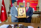 Sağlık-Sen Eskişehir Şube Başkanı Hasan Hüseyin Köksal ve Yönetiminden MHP Eskişehir İl Başkanı Ayhan Sezer'e Ziyaret