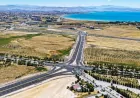 Van Büyükşehir Belediyesi Van Gölü Sahil Yolu'nda Üniversite ve Tıp Merkezi Ulaşımını Kesintisiz Hale Getirdi