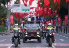 Vatan Caddesi’nde 104 Yıllık Gurur: İstanbul 30 Ağustos Zafer Bayramı’nı Askeri Geçitle Kutladı