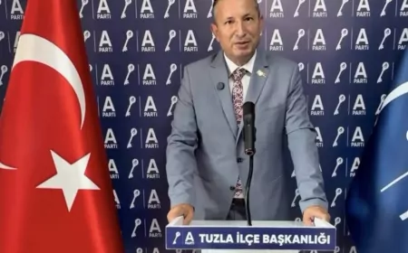 Anahtar Parti Tuzla İlçe Başkanı Ümral Öztürk: "Tuzla’nın İhtiyacı Rozet Değişikliği Değil, Kalıcı Çözümdür"