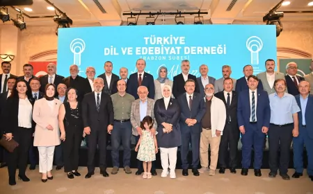 Trabzon Büyükşehir Belediye Başkanı Ahmet Metin Genç: “Milletimizin hafızası olan dilimizi korumak hepimizin vazifesidir”