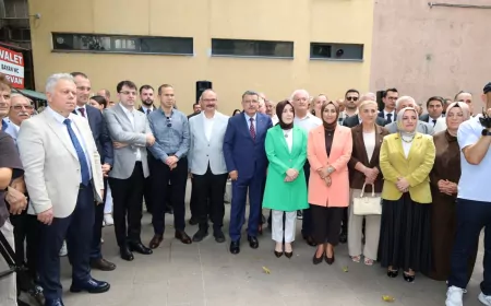 Trabzon Büyükşehir Belediye Başkanı Ahmet Metin Genç: “Avrupa’daki hemşehrilerimize desteğimizi sürdüreceğiz”
