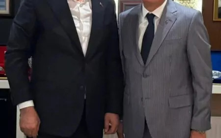 MHP Eskişehir İl Başkanı Ayhan Sezer, Eskişehir Ticaret Odası Başkanı Metin Güler ile kent ekonomisini değerlendirdi