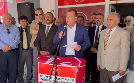 MHP Alpu İlçe Teşkilatı’nın 15. Olağan Kongresi’nde Alparslan Kokulu yeniden başkan seçildi