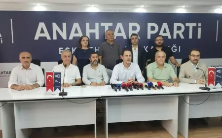 Anahtar Parti Eskişehir İl Başkanı Çağlar Ölce: “Eskişehir Demirspor kaderine terk edilemez”