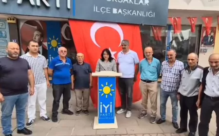 İYİ Parti Pursaklar İlçe Başkanı Cihanur Öncar: “Türkiye Cumhuriyeti pazarlık konusu yapılamaz”