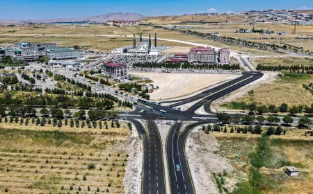 Van Valisi Ozan Balcı: “İlimiz 50 kilometrelik sahil yoluna kavuşmuş olacak”