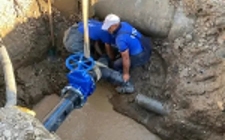 Van’da VASKİ ekipleri içme suyu ve altyapı arızalarına gece saatlerinde müdahale ediyor