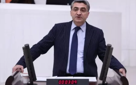 DEVA Partisi Genel Başkan Yardımcısı Mehmet Emin Ekmen: “Bu kürsü devletin değil, milletin kürsüsüdür”